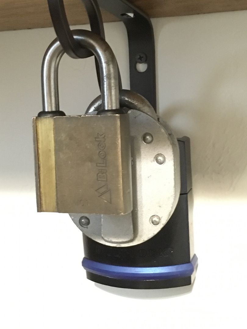Bi-lock Cores+2 Operating Keys+1 Removal 