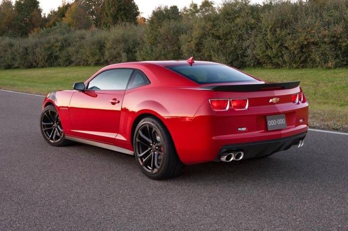 2013 Camaro LT SS and ZL1 models available with MyLink infotainment system