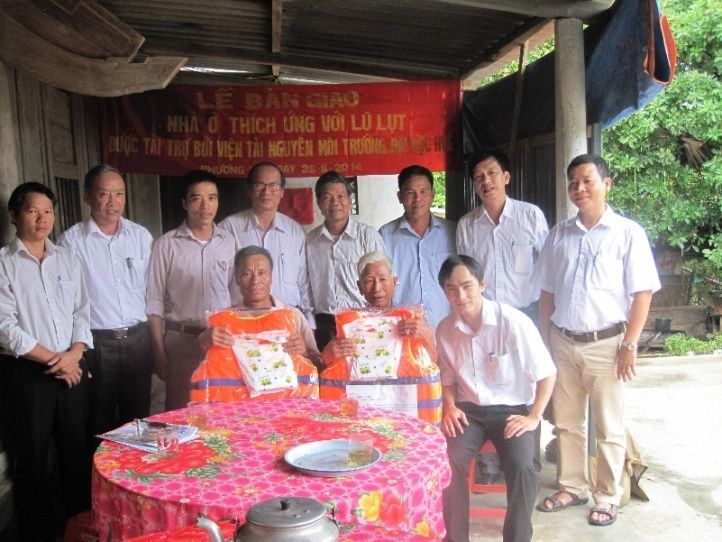 Hội nghị tổng kết và bàn giao kỹ thuật “Mô hình nhà chòi thích ứng với lũ lụt”