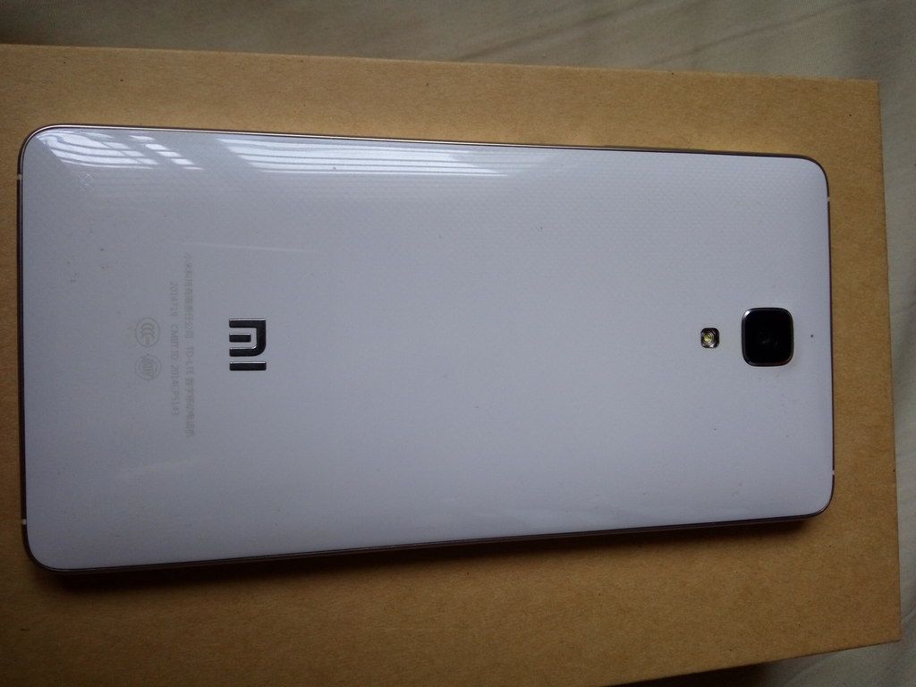 WTS XIAOMI MI4 16GB WHITE