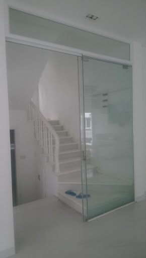 Nên sử dụng cửa kính cường lực loại nào! 300 Nên sử dụng cửa kính cường lực loại nào! 300