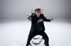 [Resim: tumblr_m8ca6xVjM41rd0gkxo3_250.gif]