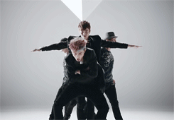 [Resim: tumblr_m8casnnvys1rd0gkxo1_250.gif]