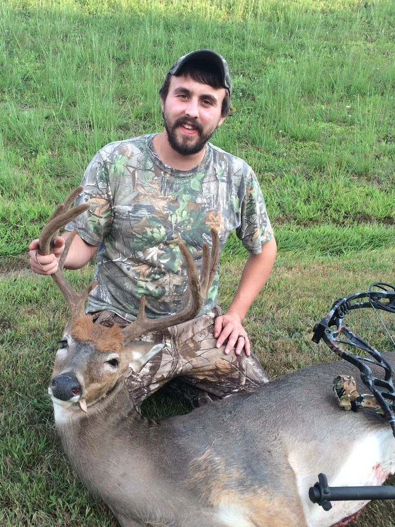 Athens Buck Down...Post pics of Bucks taken with Athens Bows Archery Talk Forum